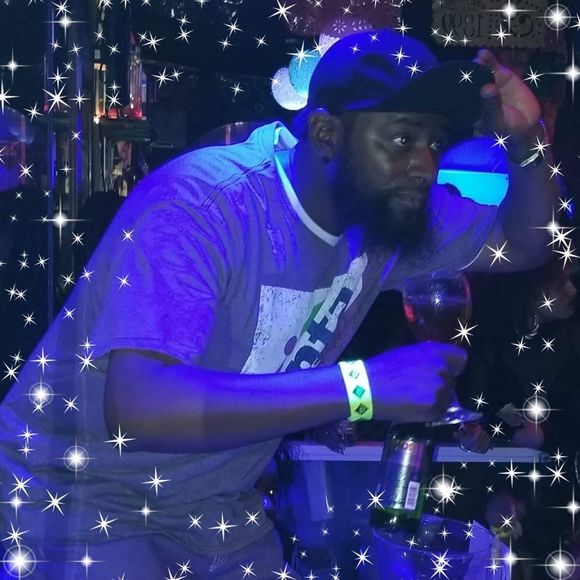 Meet your Posher, Ray - Picture 1 of 1